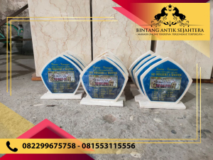 Pembuatan Vandel Jadi Berbahan Marmer Tulungagung