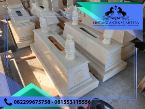 Kijing Makam Marmer Elegan Mewah di Tulungagung